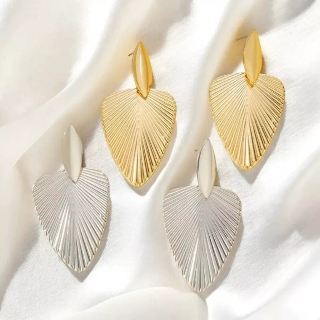 Alloy Textured Earrings by Trendsi
