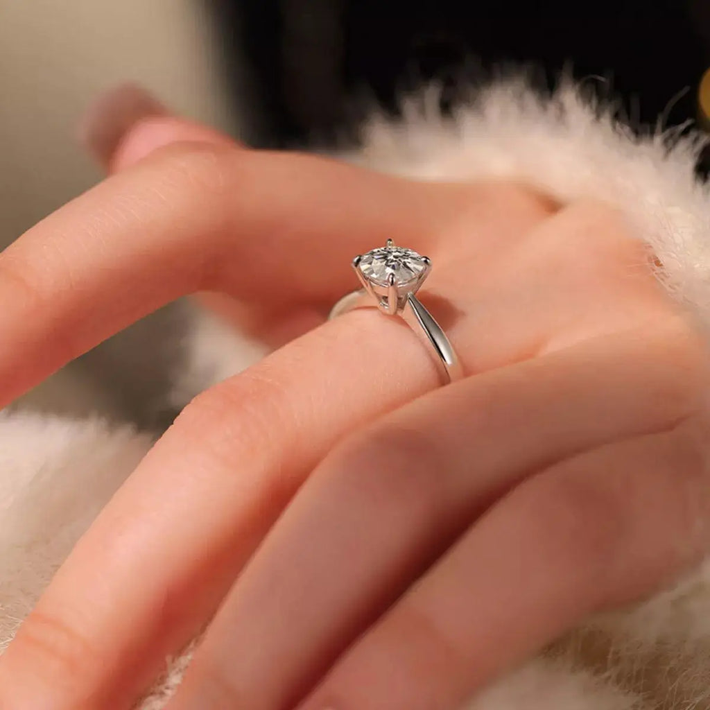 1 Carat 925 Sterling Silver Moissanite Ring by Trendsi