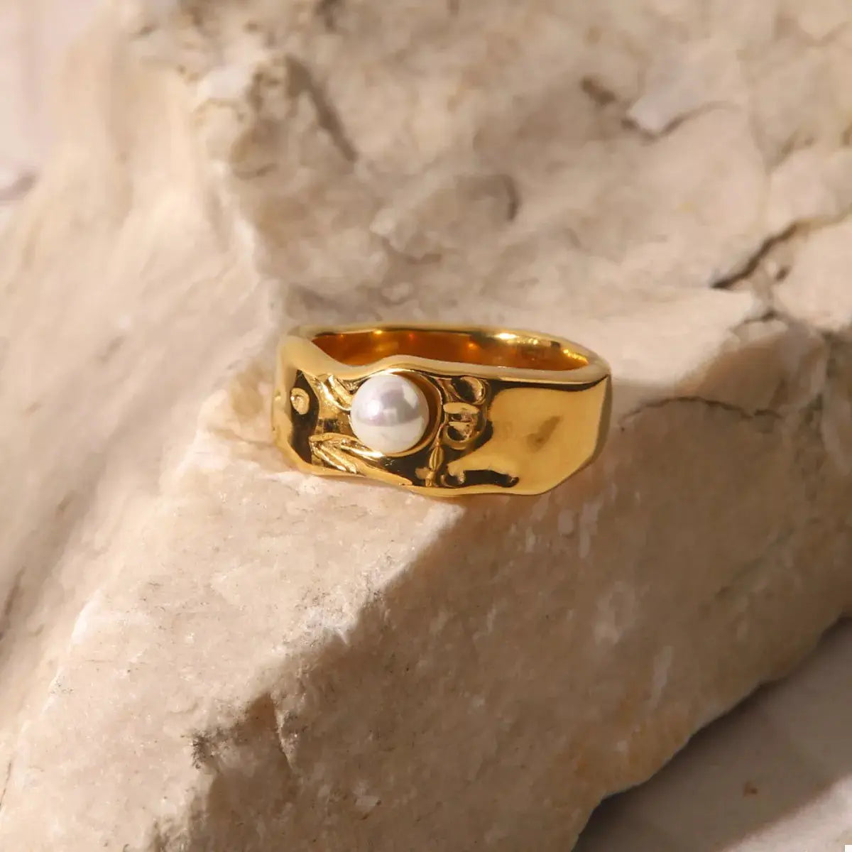 18K Gold-Plated Pearl Ring by Trendsi