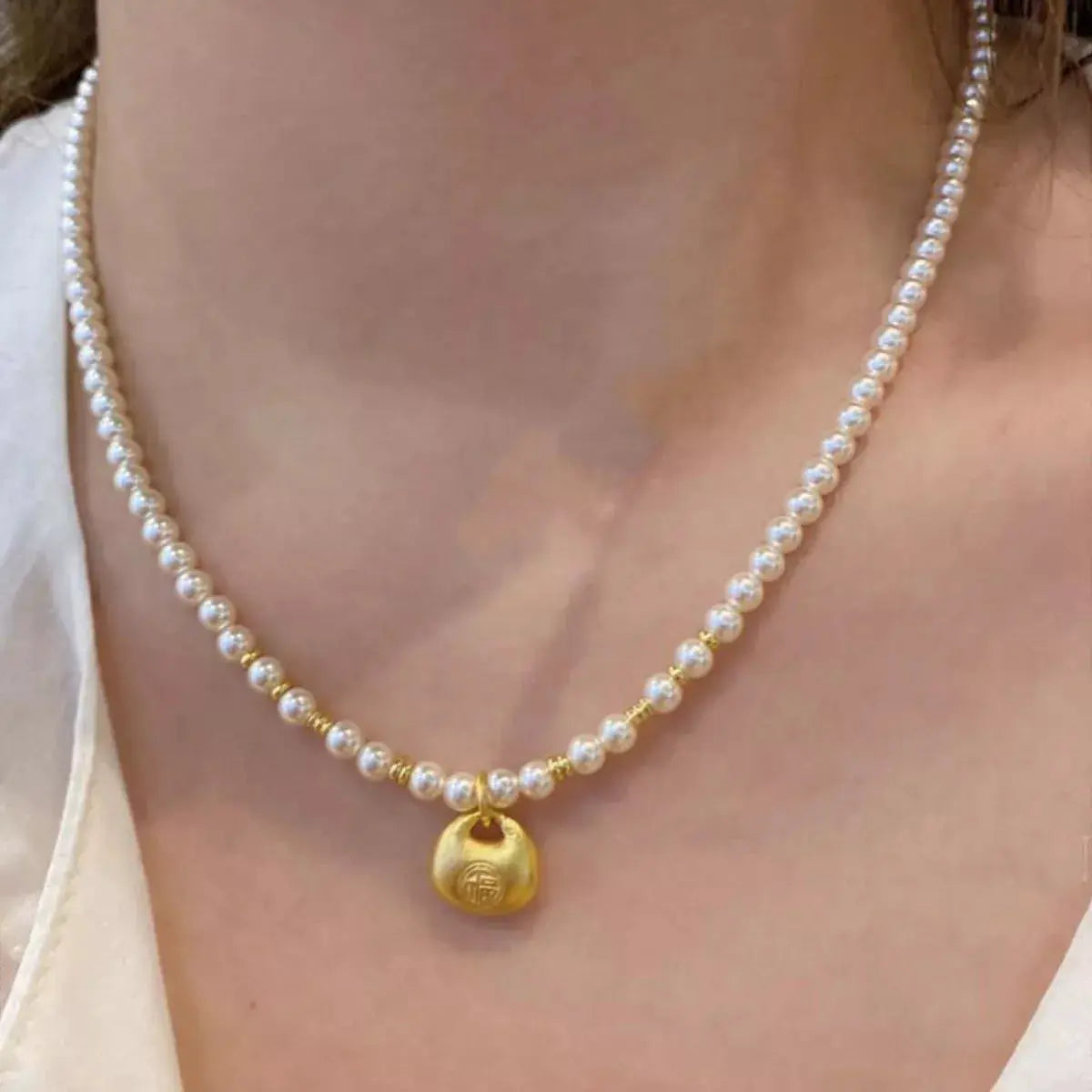 Pearl Necklace with Golden Pendant by Trendsi