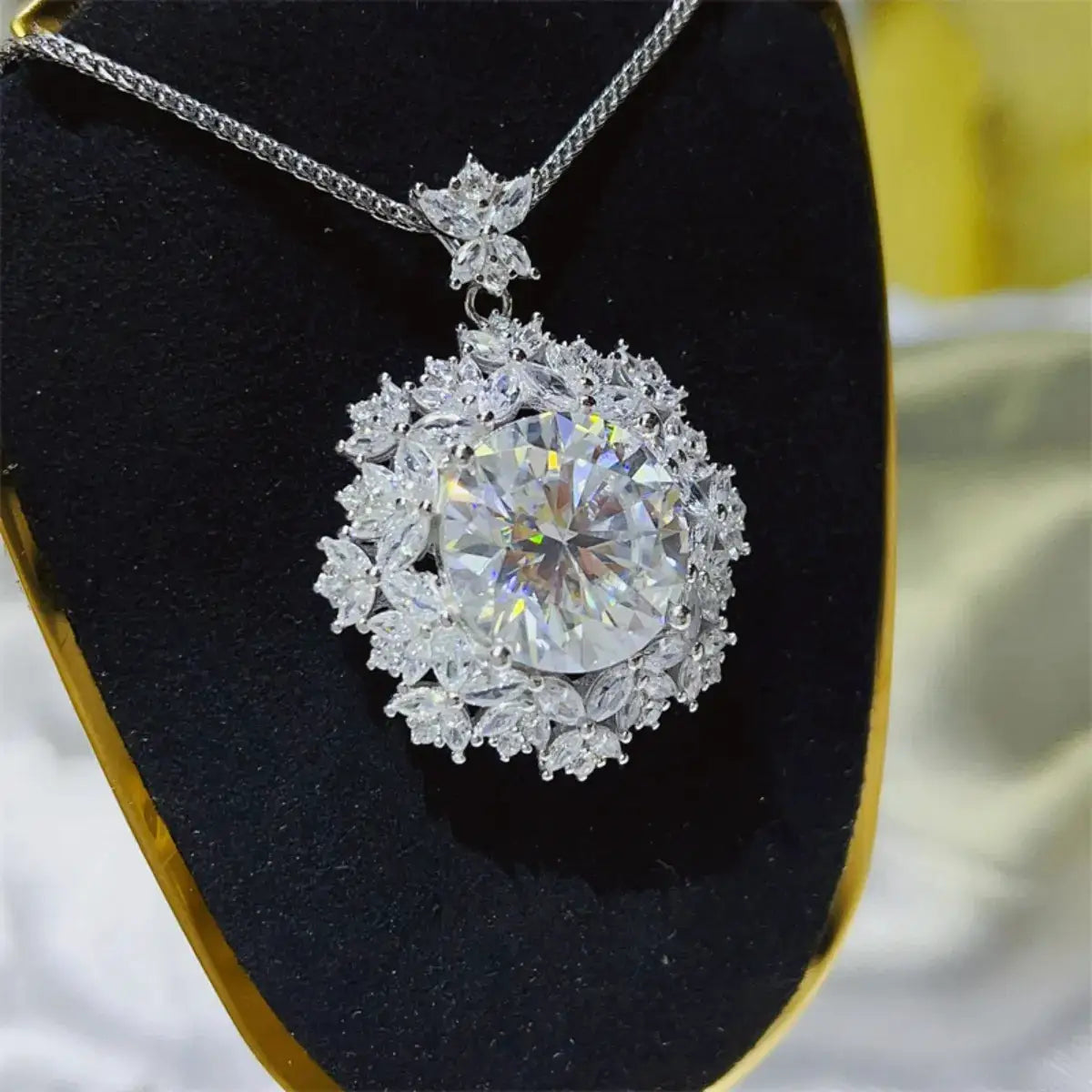 10 Carat Moissanite 925 Sterling Silver Necklace by Trendsi
