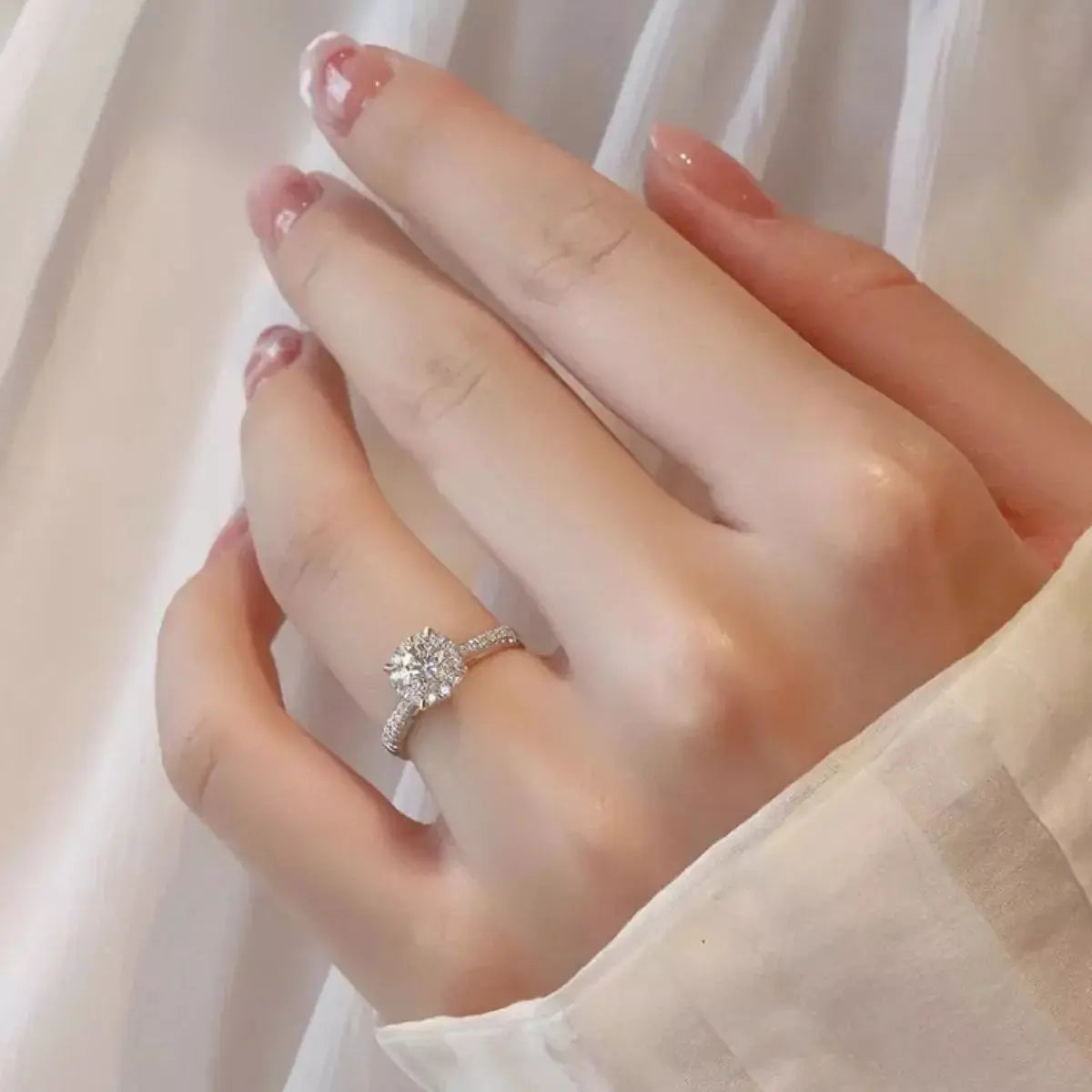 1 Carat 925 Sterling Silver Moissanite Ring by Trendsi