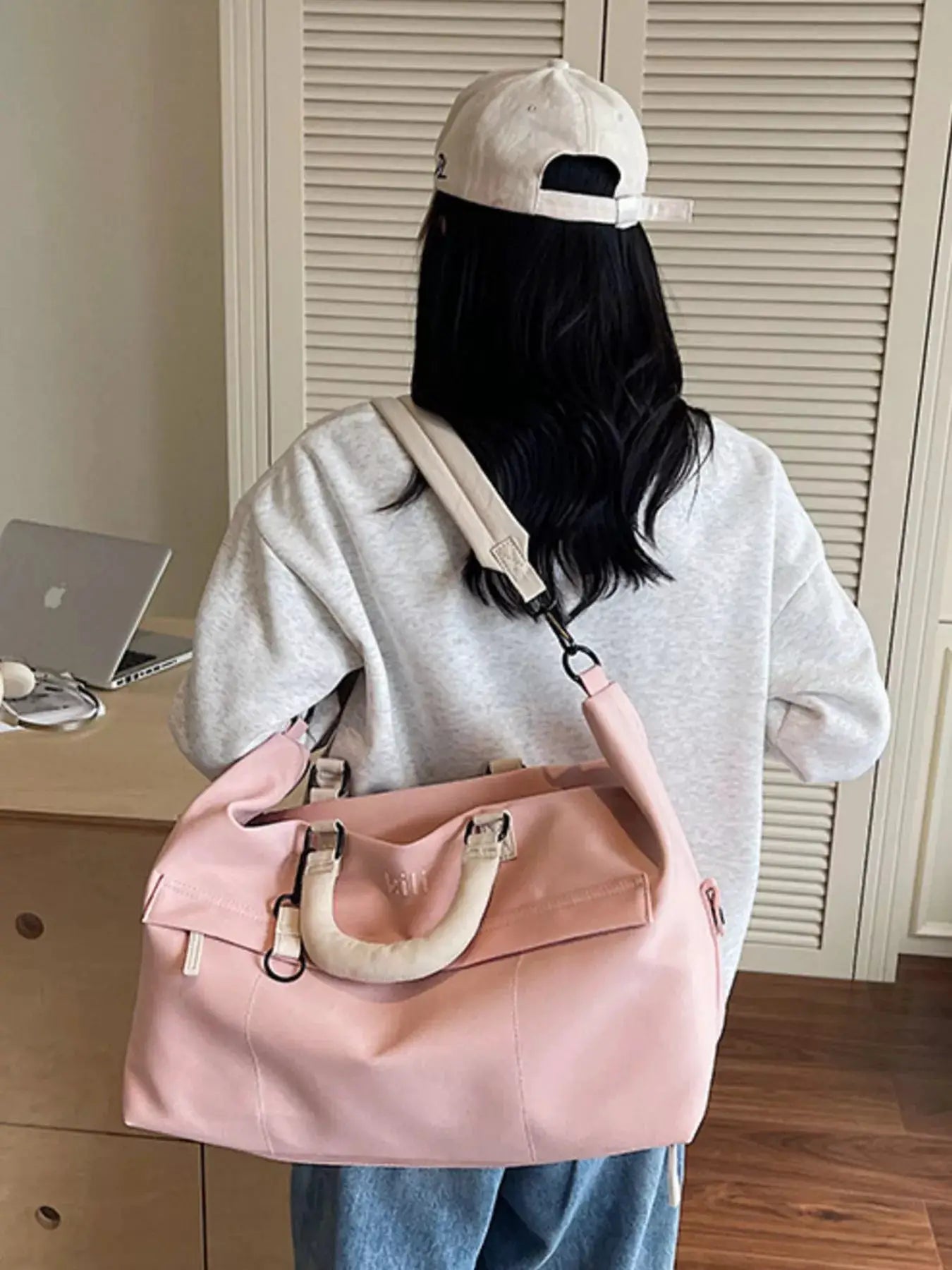 Lightweight Travel Duffel Bag by Trendsi