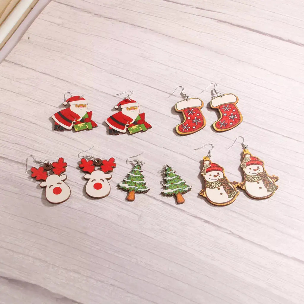 Christmas-Themed Dangle Earrings by Trendsi