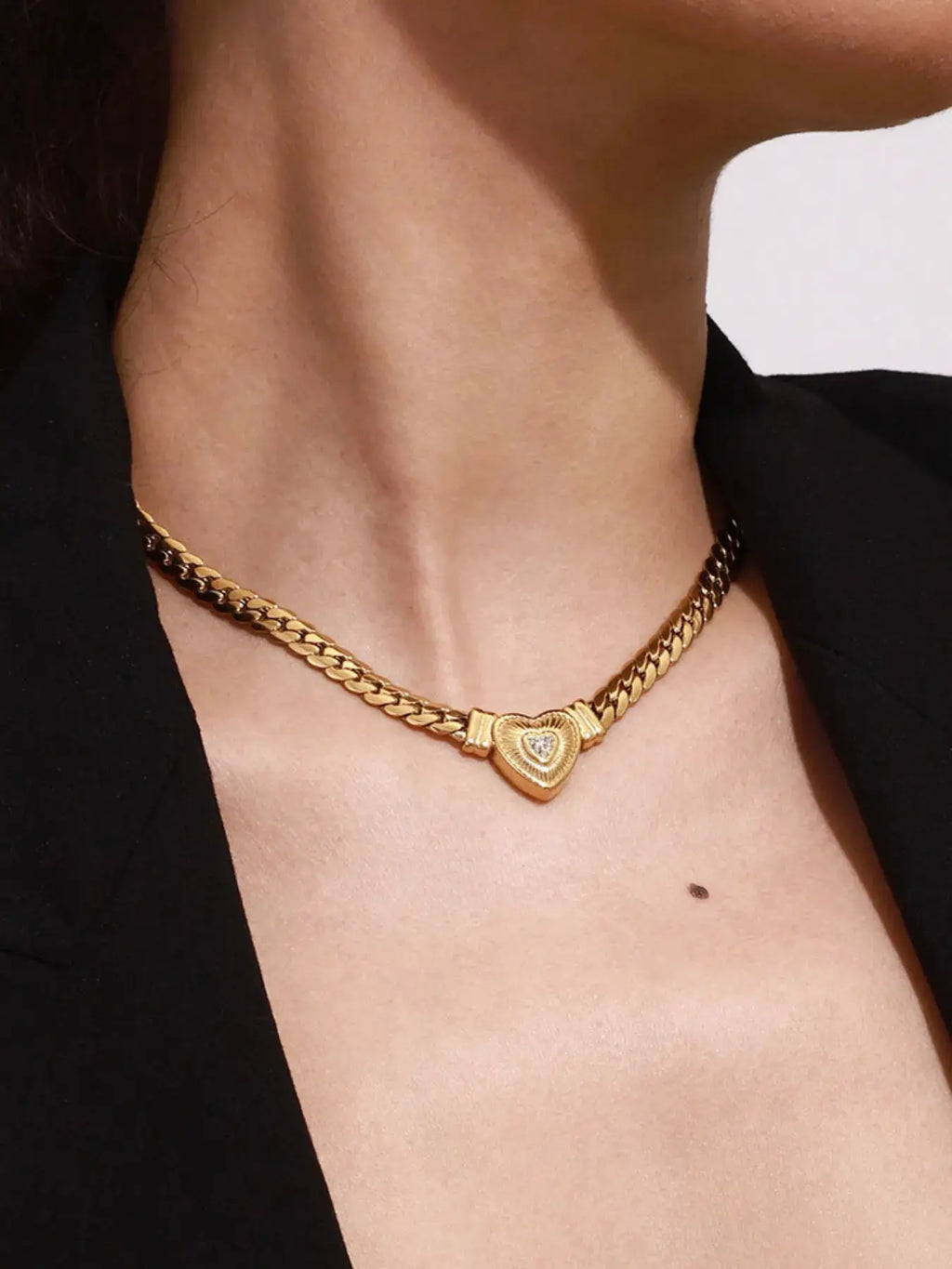 18K Gold-Plated Inlaid Zircon Heart Chain Necklace by Trendsi