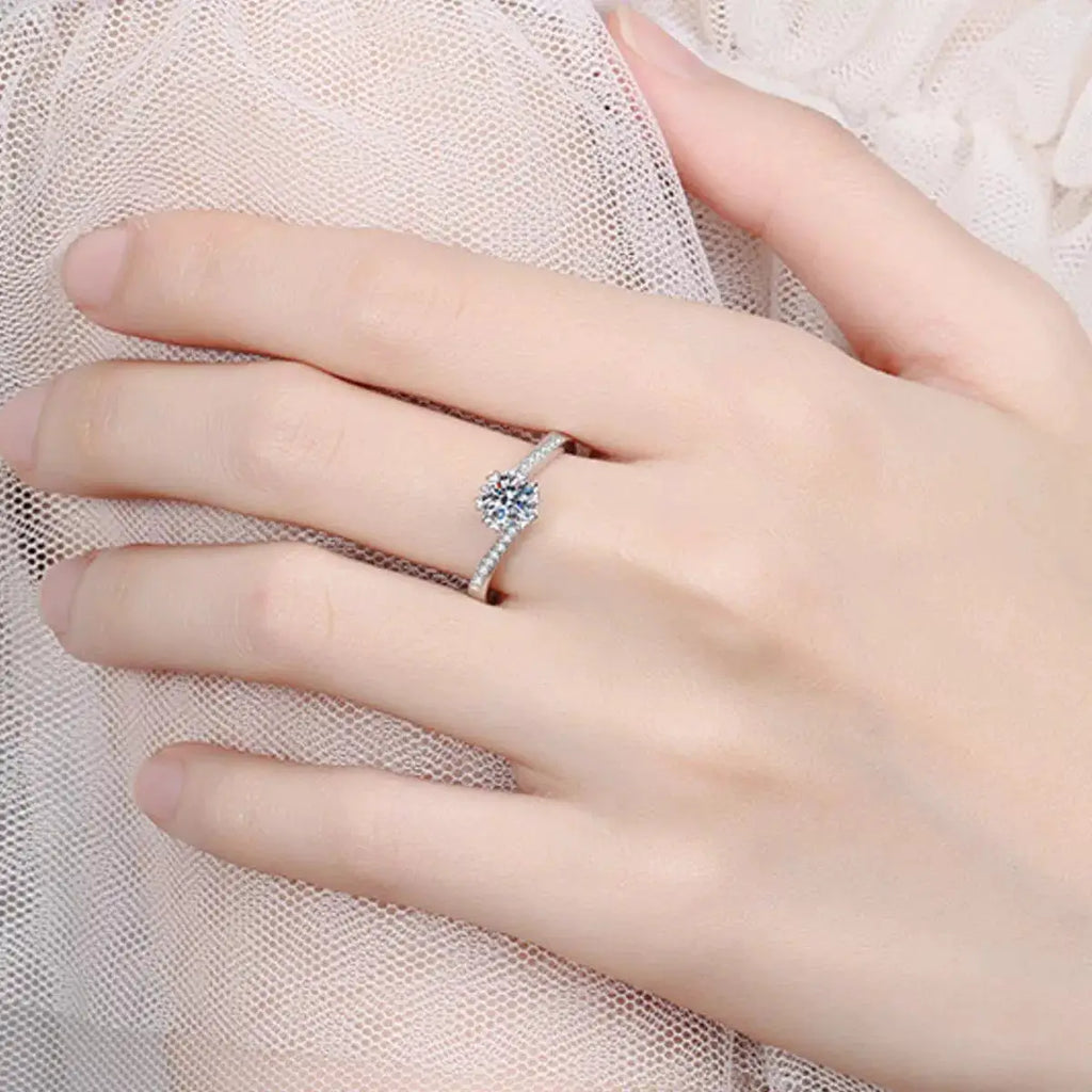 1 Carat 925 Sterling Silver Moissanite Ring by Trendsi