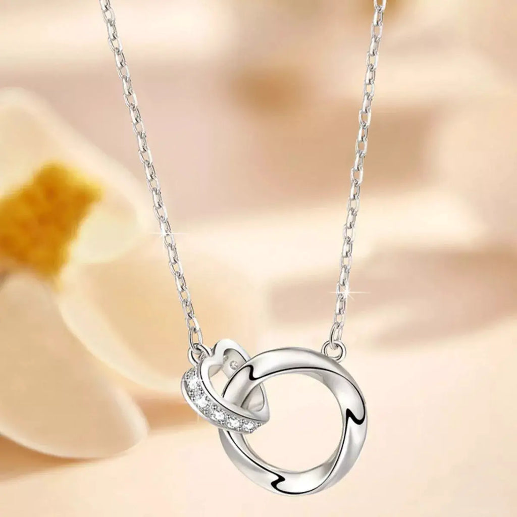 925 Sterling Silver Interlocking Circles Pendant Necklace by Trendsi