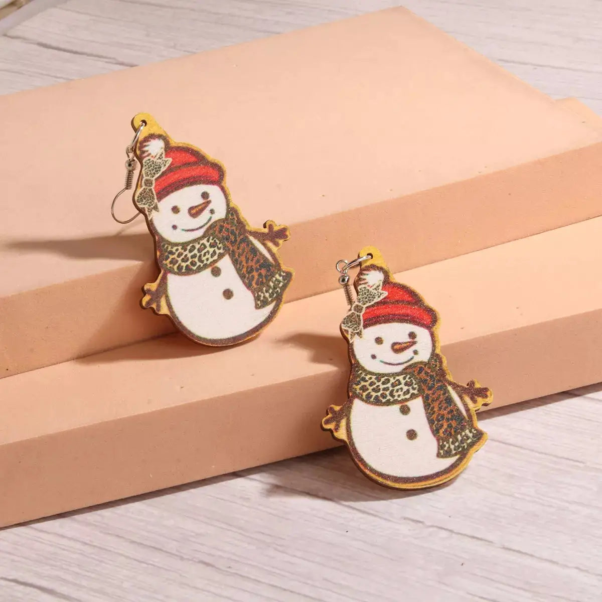 Christmas-Themed Dangle Earrings by Trendsi