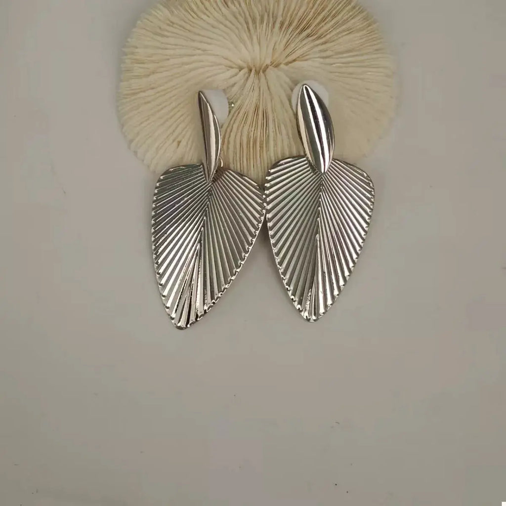 Leaf Shape Dangle Earrings by Trendsi