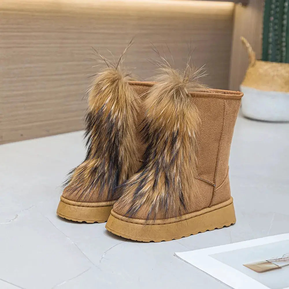 Thermal Suede Platform Boots by Trendsi