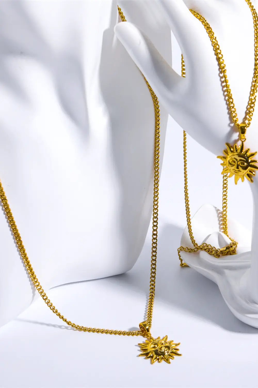 Sun Pendant Copper Necklace by Trendsi
