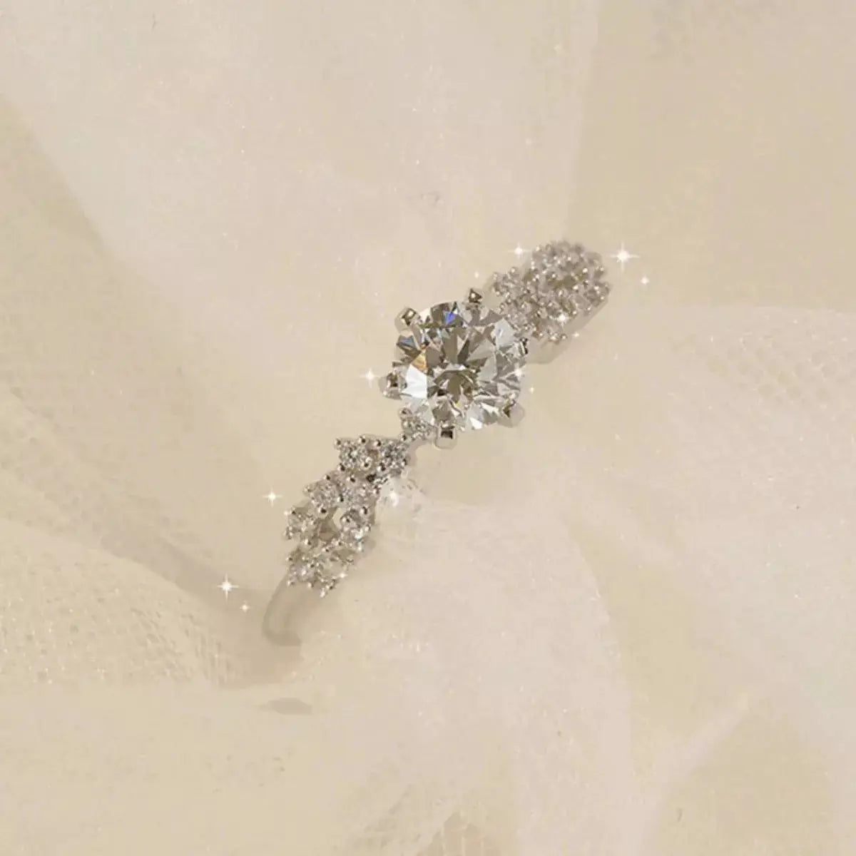 1 Carat 925 Sterling Silver Moissanite Ring by Trendsi