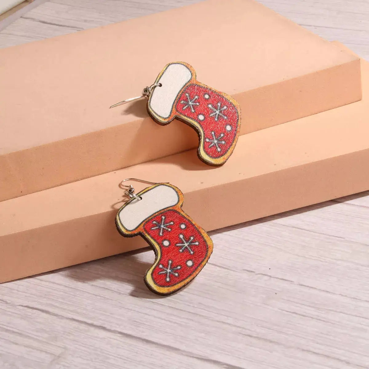 Christmas-Themed Dangle Earrings by Trendsi