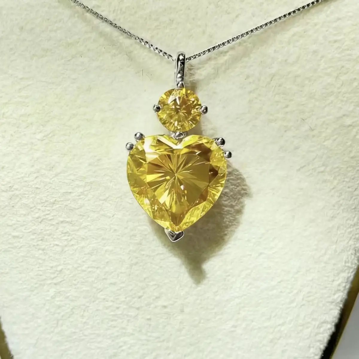5.5 Carat Moissanite 925 Sterling Silver Pendant Necklace by Trendsi