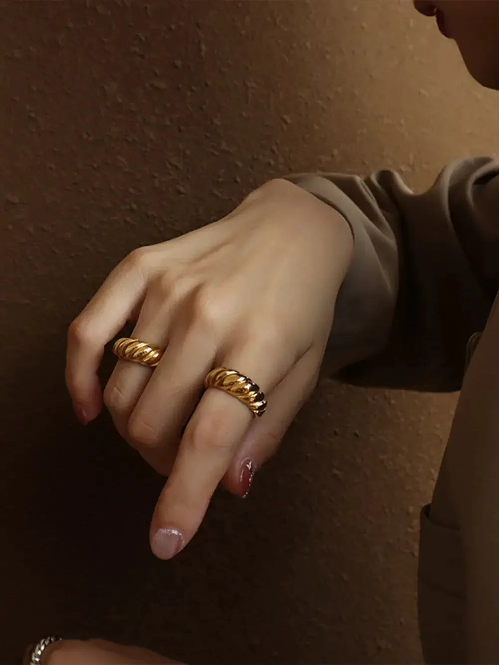 Ribbed Titanium Steel Ring by Trendsi