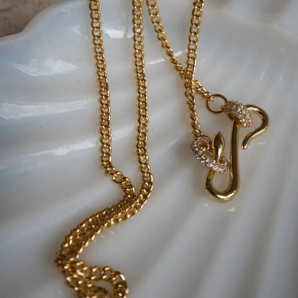 18K Gold-Plated Copper Inlaid Zircon Necklace by Trendsi
