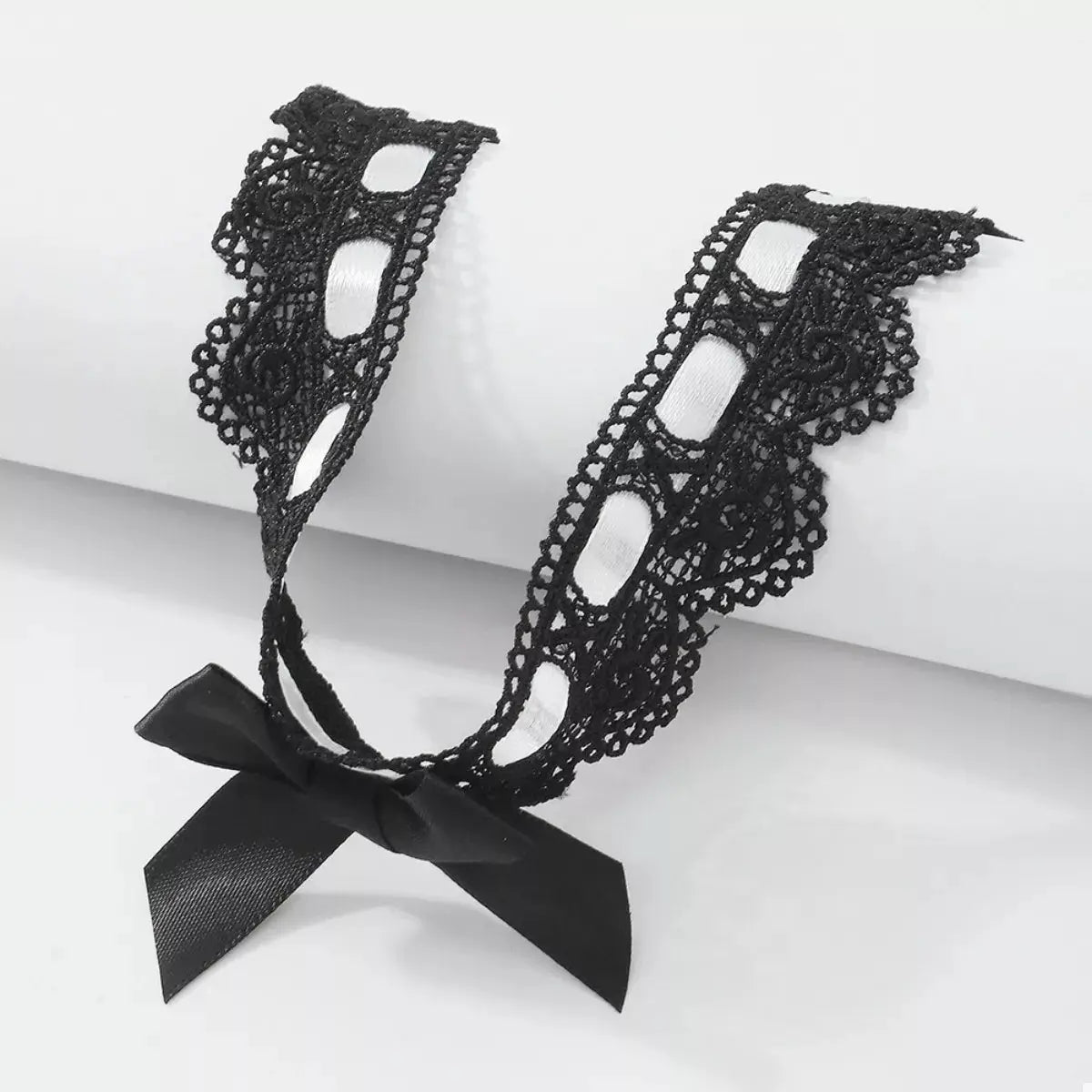 Lace Bow Choker Necklace by Trendsi
