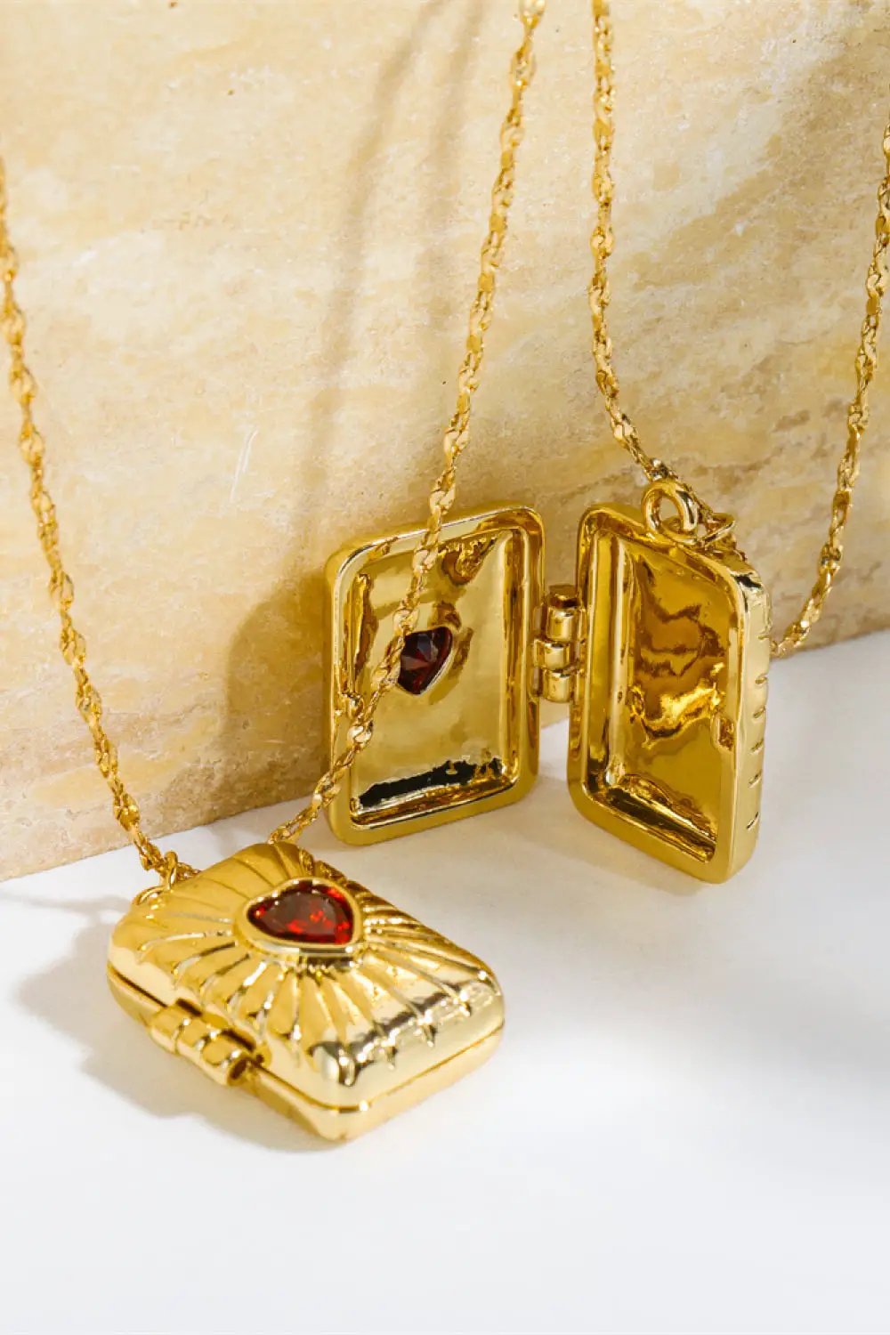 Heart Zircon Box Pendant Copper Necklace by Trendsi