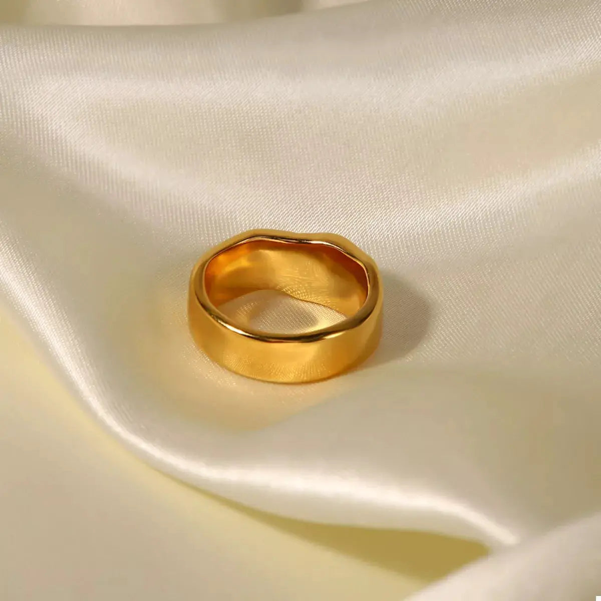 18K Gold-Plated Pearl Ring by Trendsi