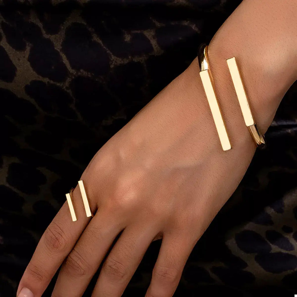Adjustable 18K Gold-Plated Modern Bar Bracelet and Ring Jewelry Set by Trendsi