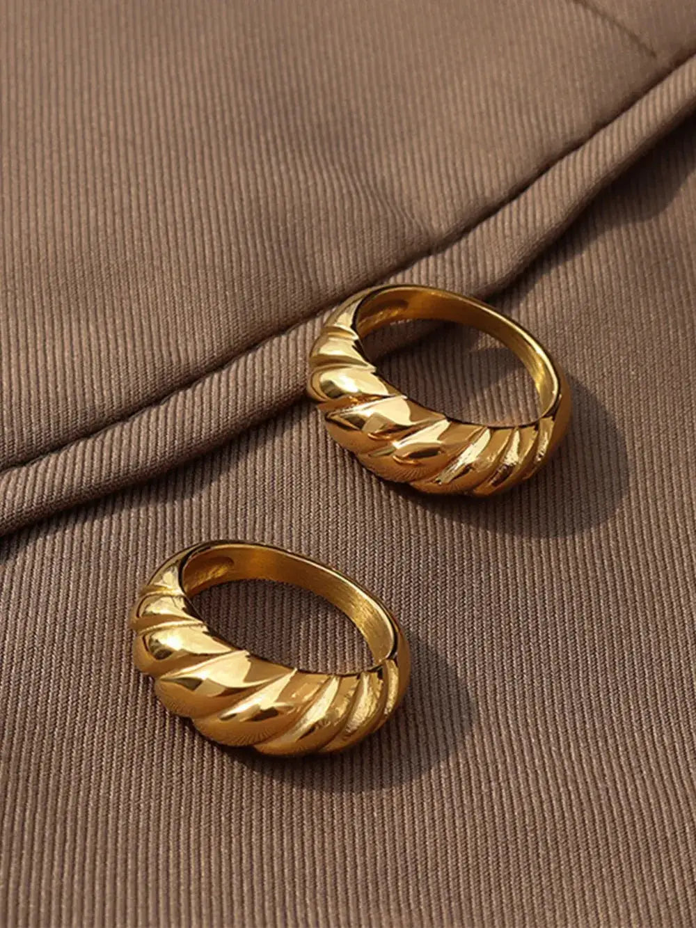 Ribbed Titanium Steel Ring by Trendsi