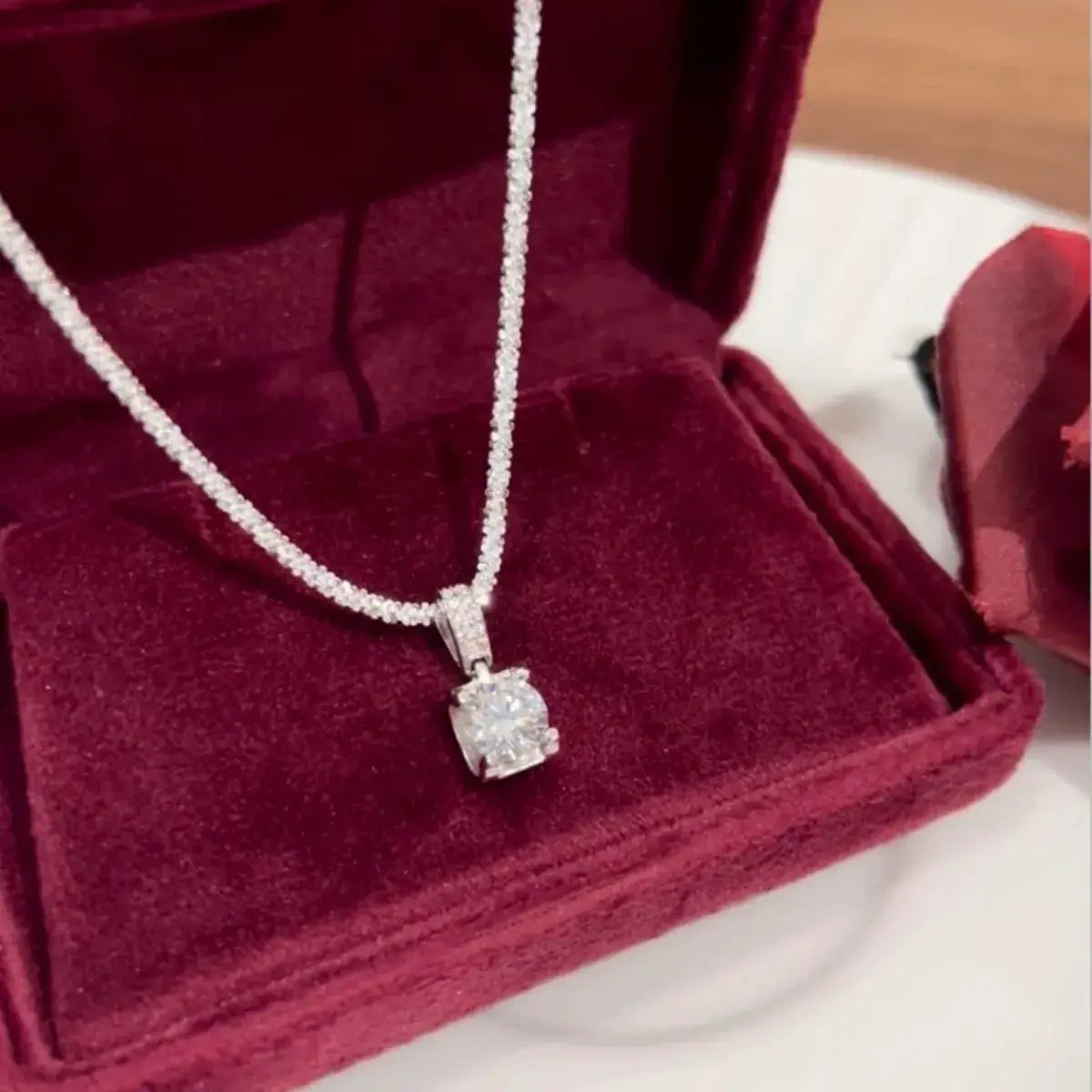 1 Carat 925 Sterling Silver Moissanite Necklace by Trendsi