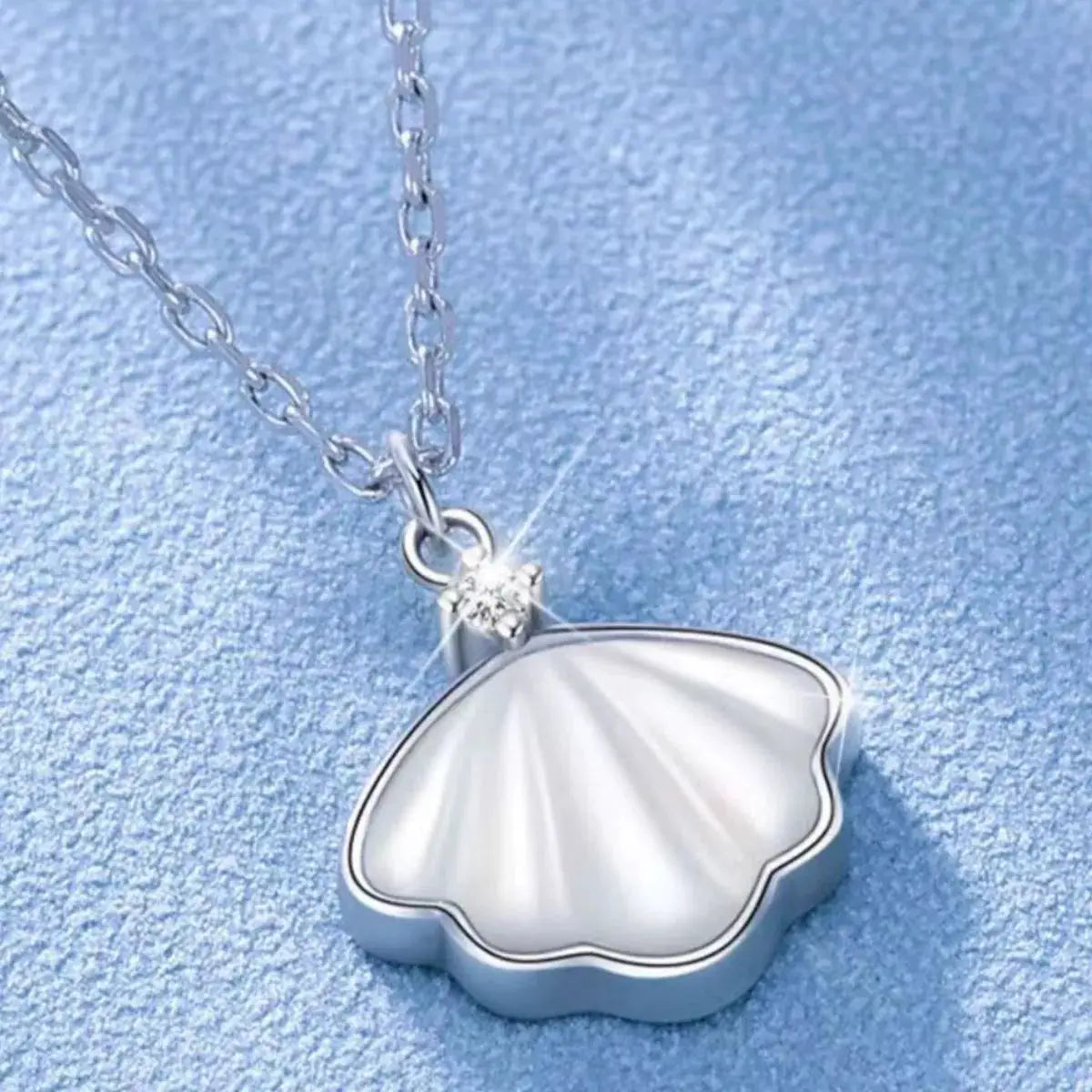 925 Sterling Silver Zircon Shell Necklace by Trendsi