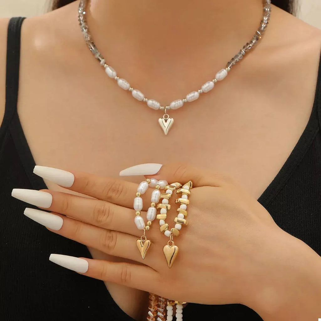 Pearl & Heart Pendant Necklace by Trendsi