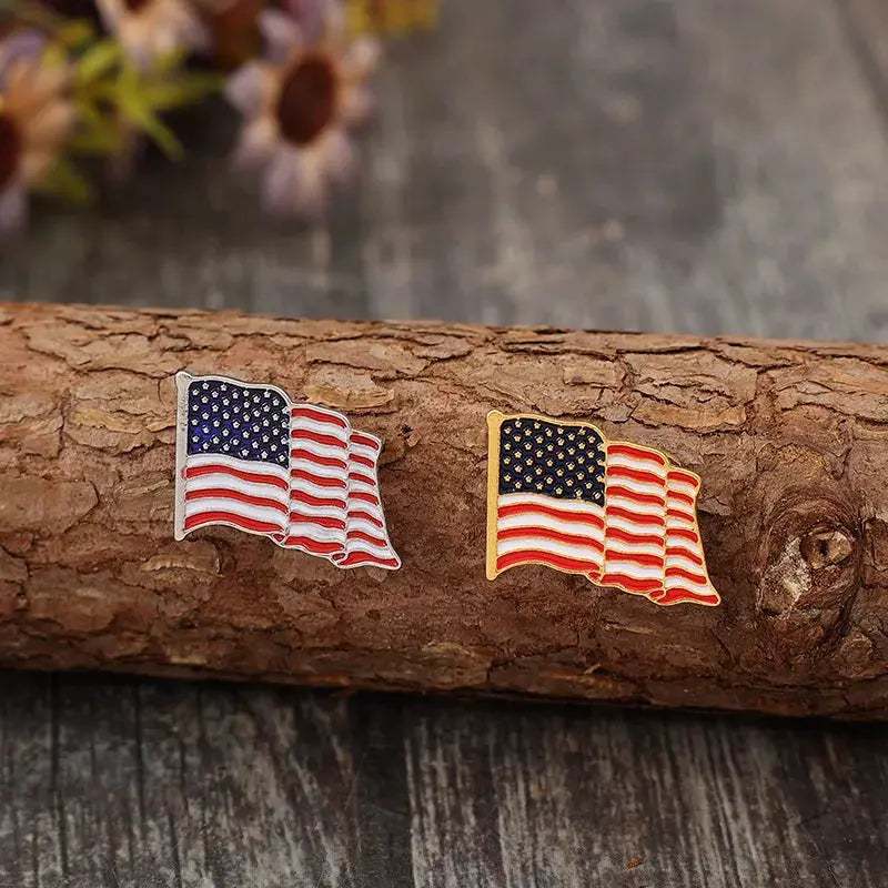 2 Piece Drip Oil US Flag Brooch by Trendsi