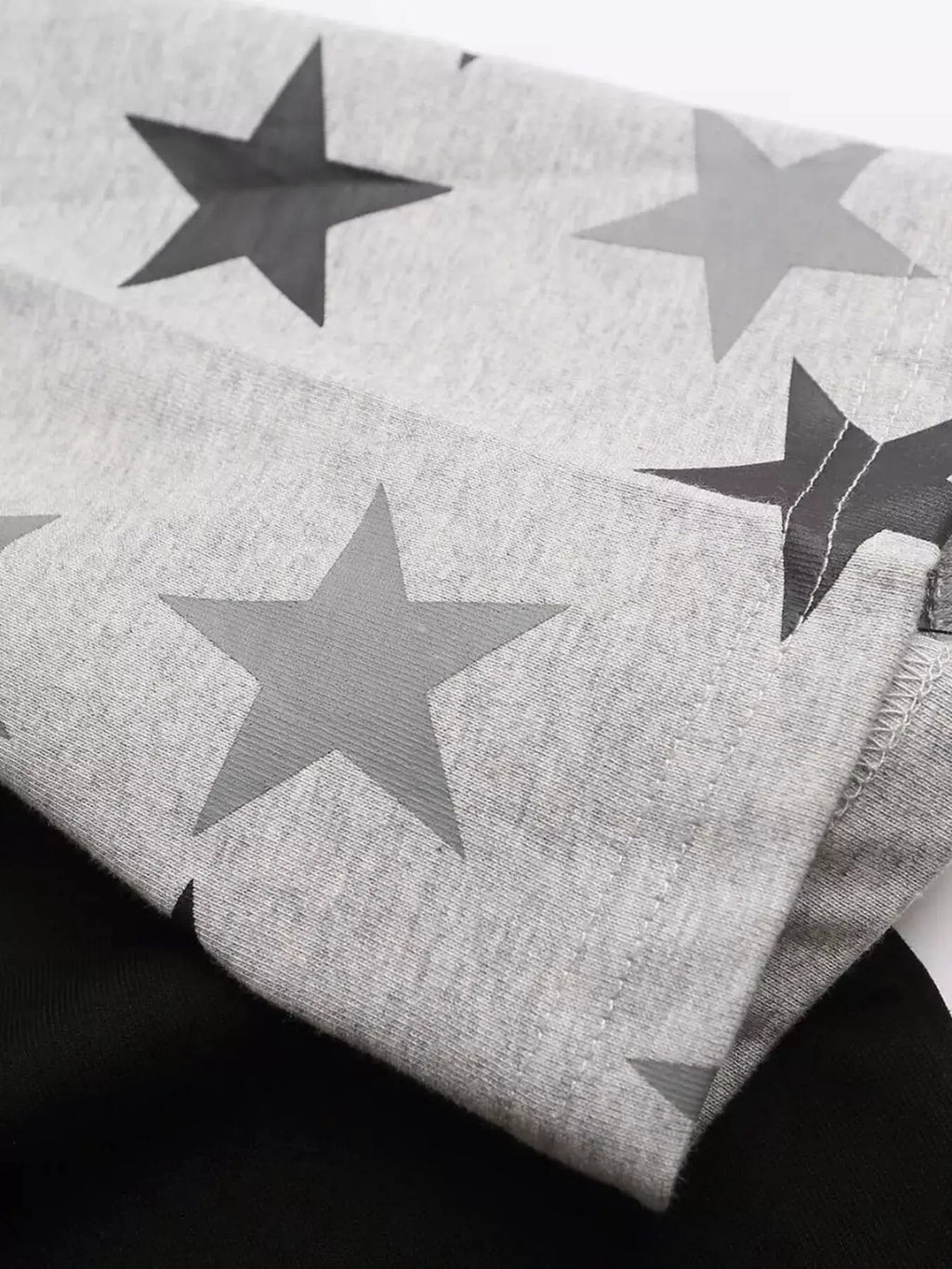 Men's Star Raglan Sleeve T-Shirt by Trendsi