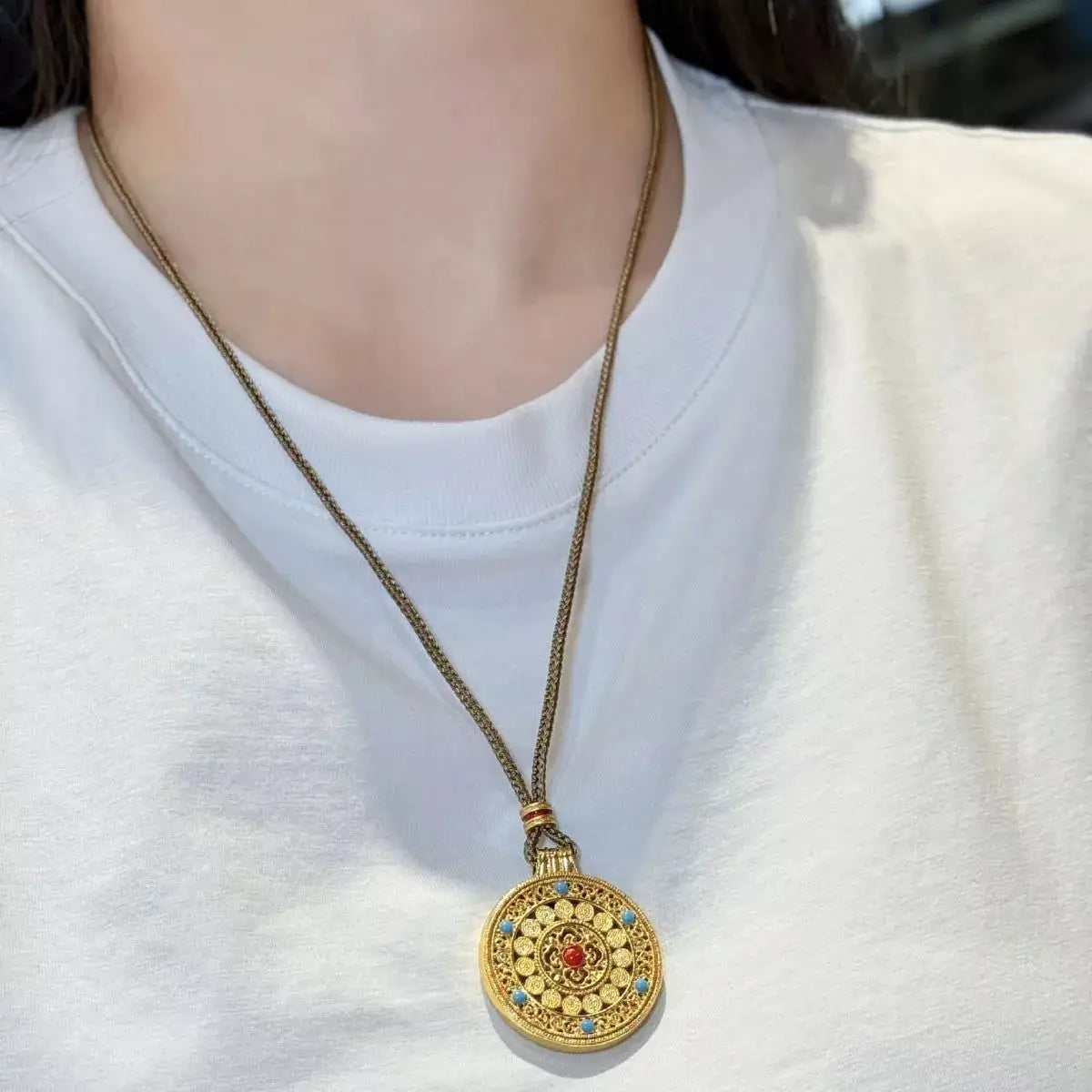 18K Gold-Plated Round Pendant Necklace by Trendsi