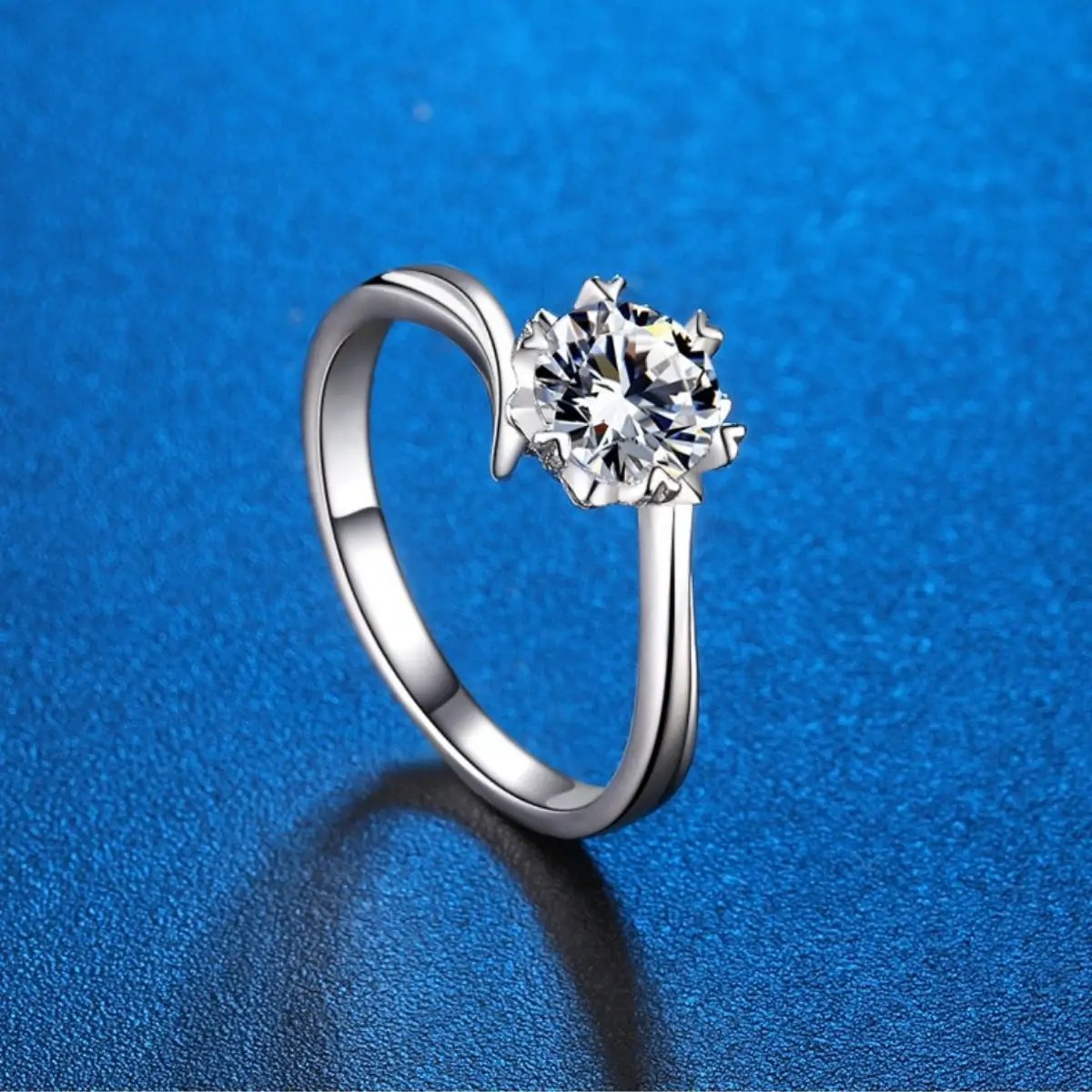 1 Carat 925 Sterling Silver Moissanite Ring by Trendsi