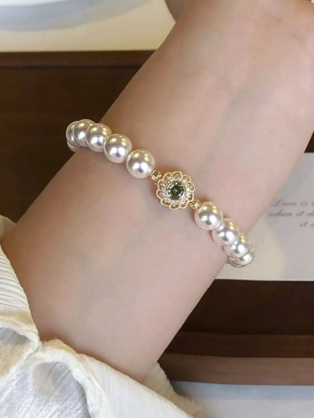 Pearl Flower Bracelet by Trendsi