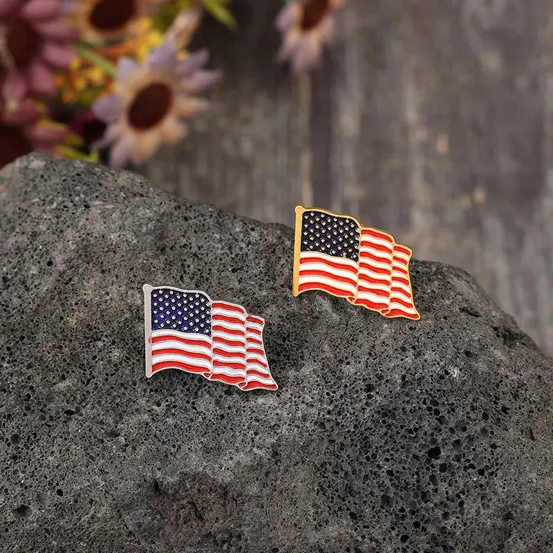2 Piece Drip Oil US Flag Brooch by Trendsi