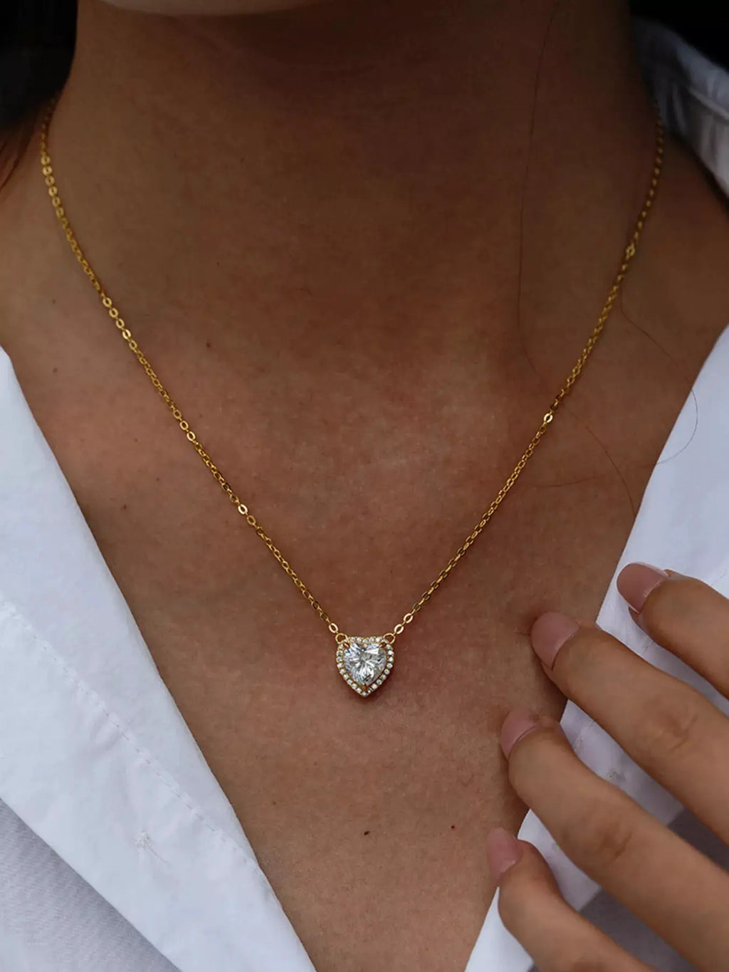 2 Carat 18K Gold-Plated Moissanite Heart Necklace by Trendsi