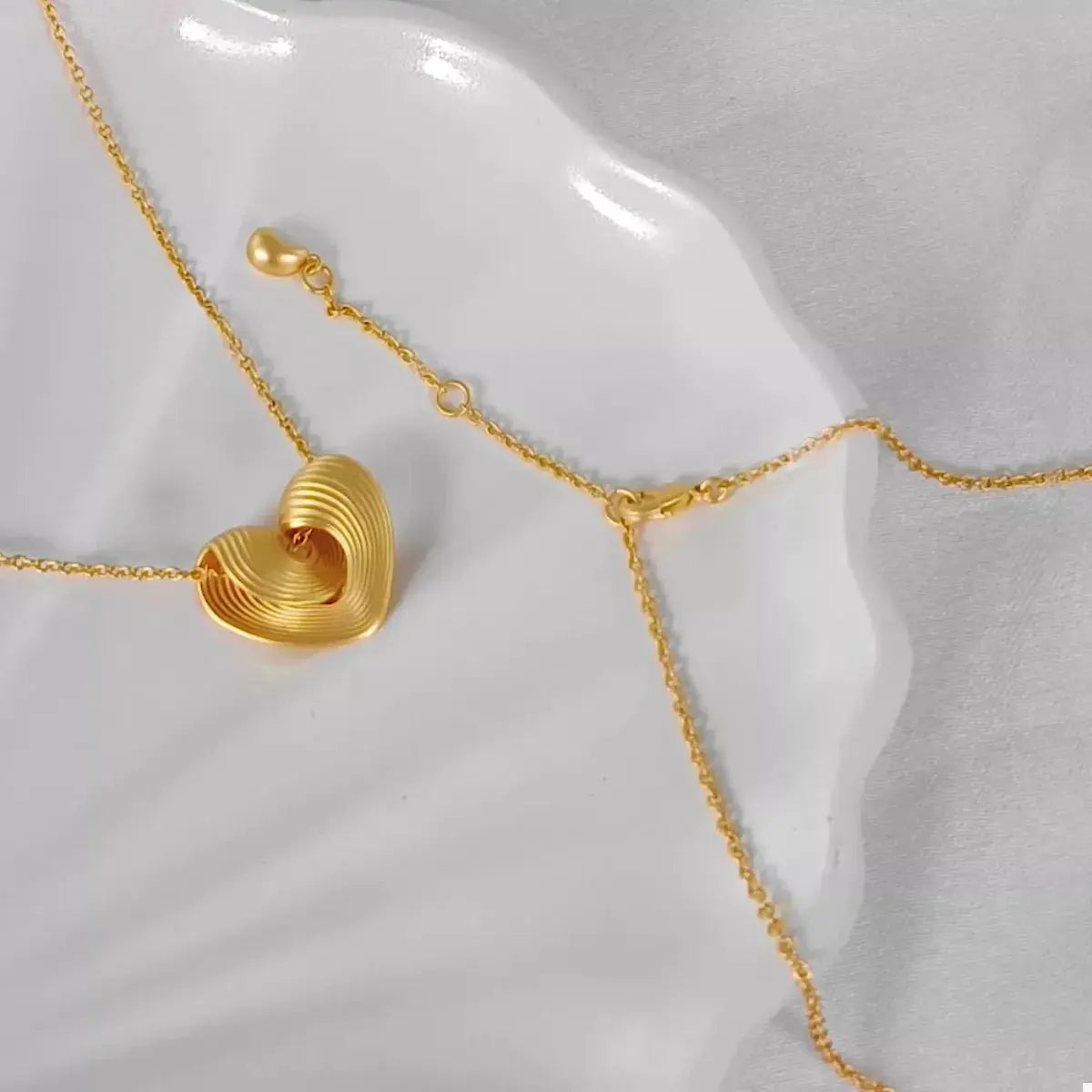 18K Gold-Plated Heart Pendant Necklace by Trendsi
