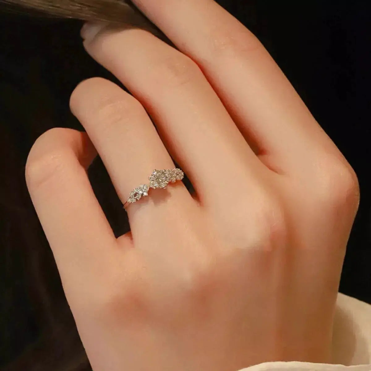 1 Carat 925 Sterling Silver Moissanite Ring by Trendsi