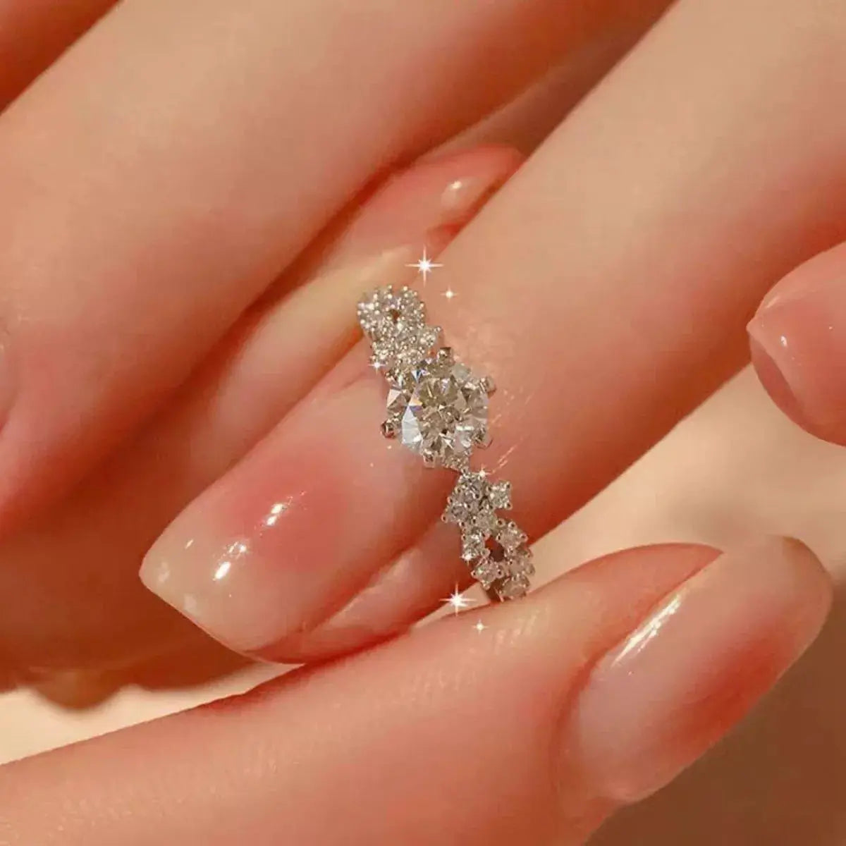 1 Carat 925 Sterling Silver Moissanite Ring by Trendsi