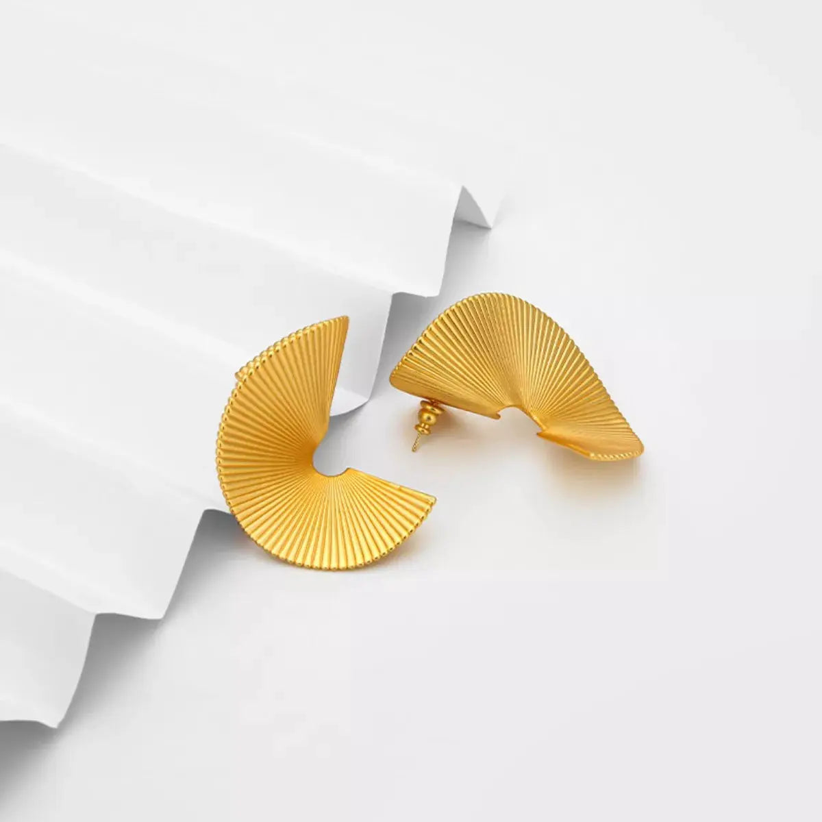 18K Gold-Plated Copper Fan-Shaped Earrings by Trendsi