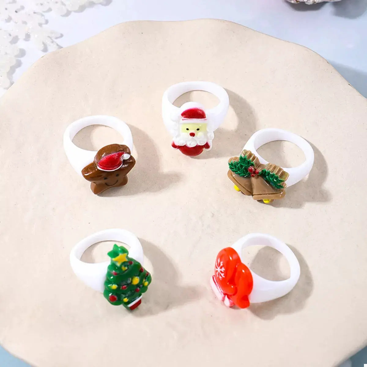5 Piece Christmas-Themed Rings by Trendsi