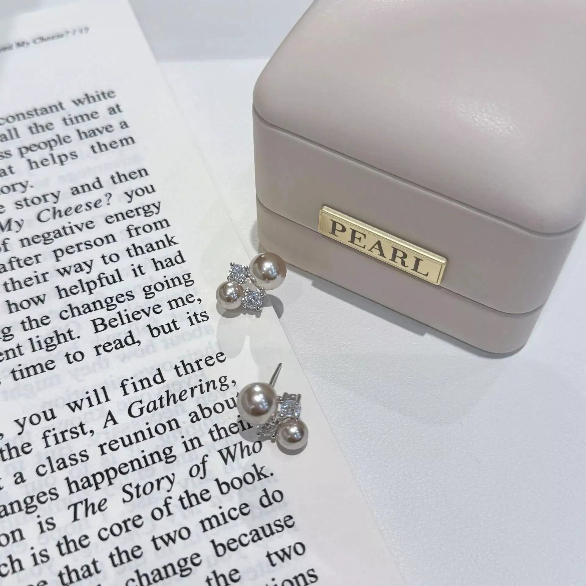 Pearl Stud Earrings by Trendsi