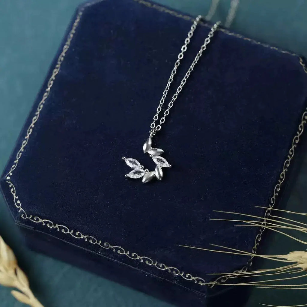 925 Sterling Silver Zircon Leaf Pendant Necklace by Trendsi