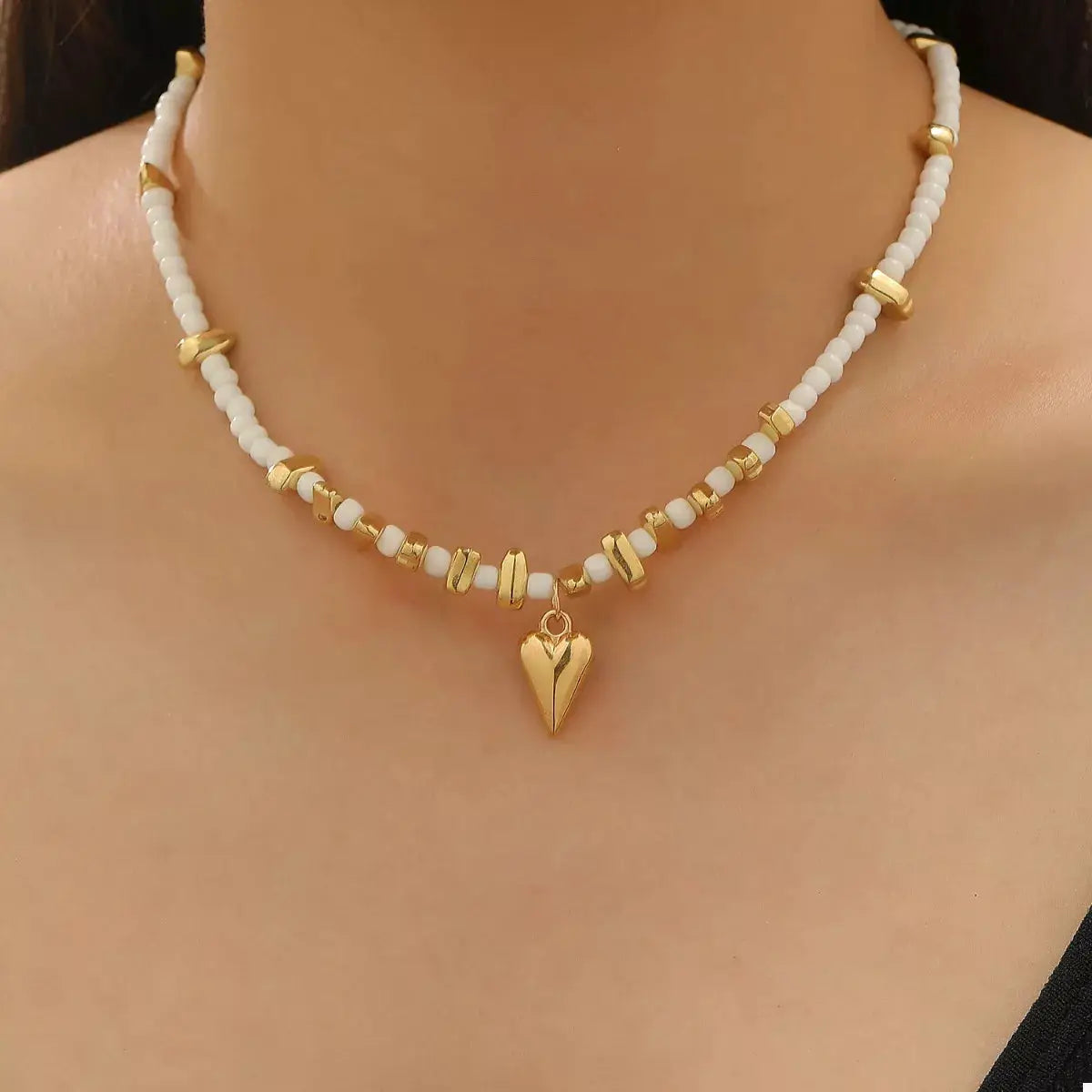 Pearl & Heart Pendant Necklace by Trendsi