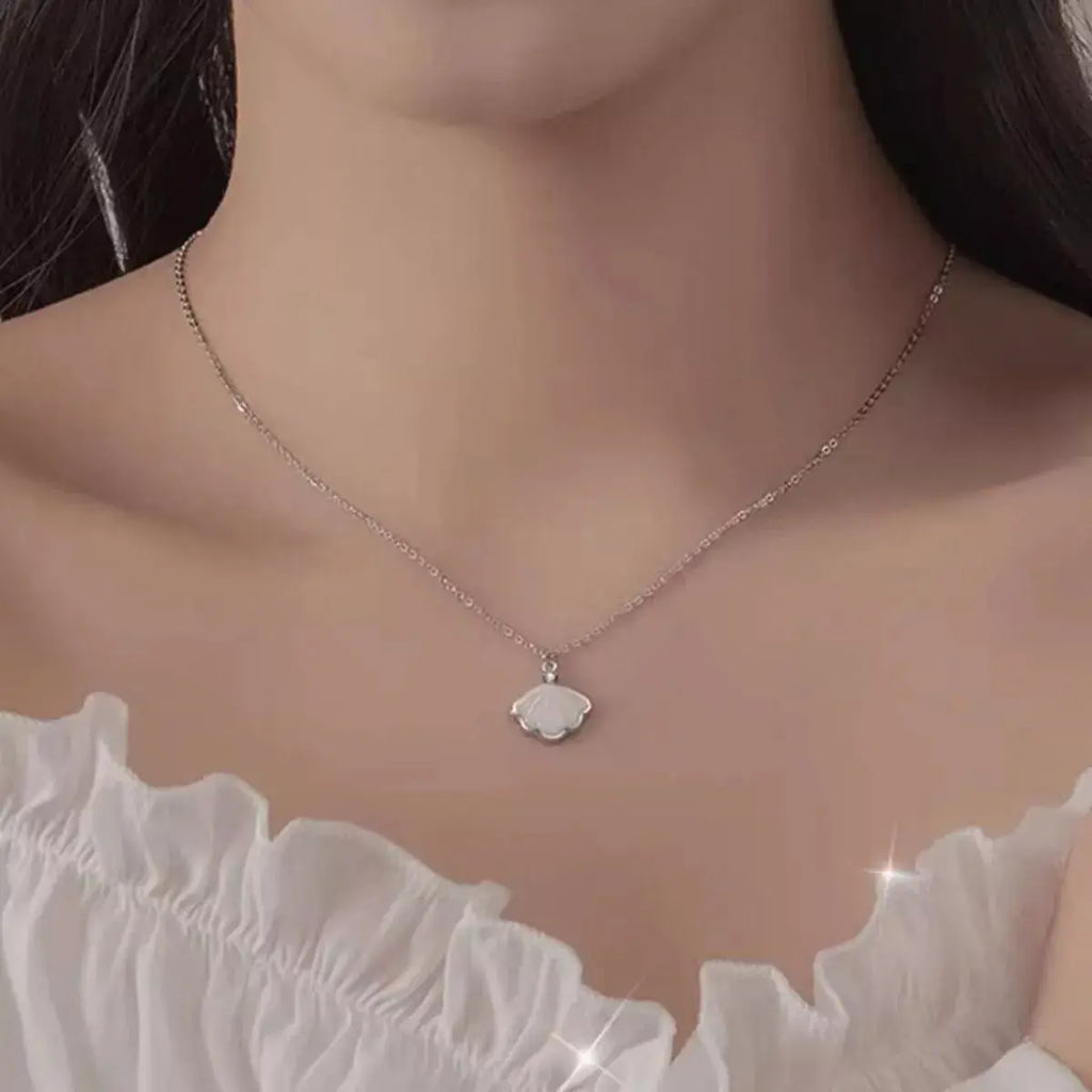 925 Sterling Silver Zircon Shell Necklace by Trendsi