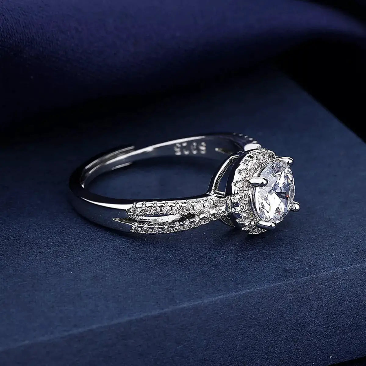 1 Carat 925 Sterling Silver Moissanite Ring by Trendsi
