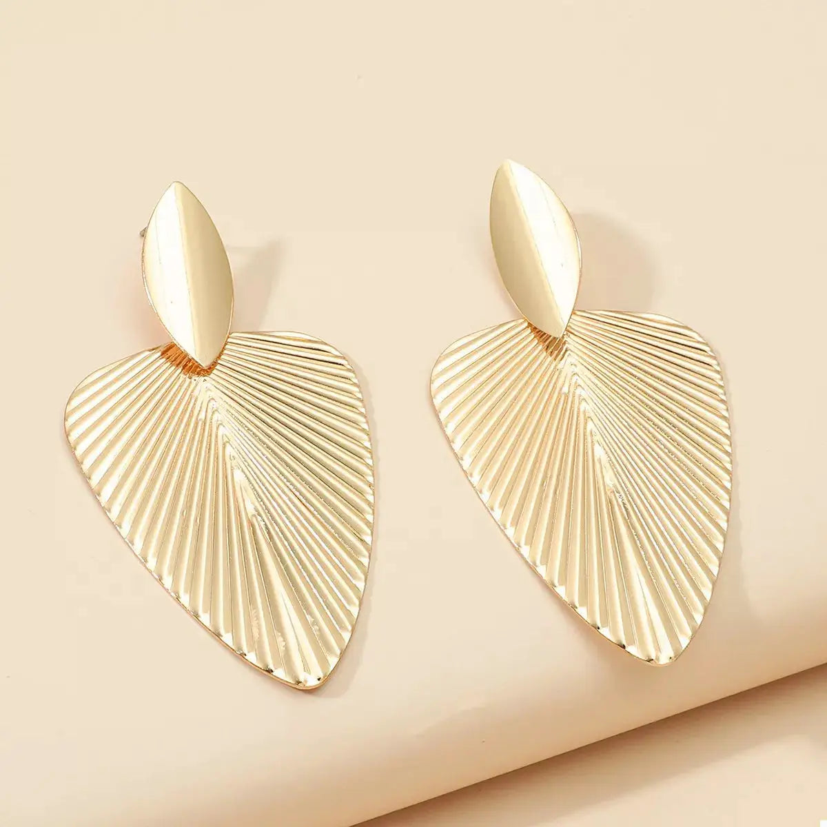 Leaf Shape Dangle Earrings by Trendsi