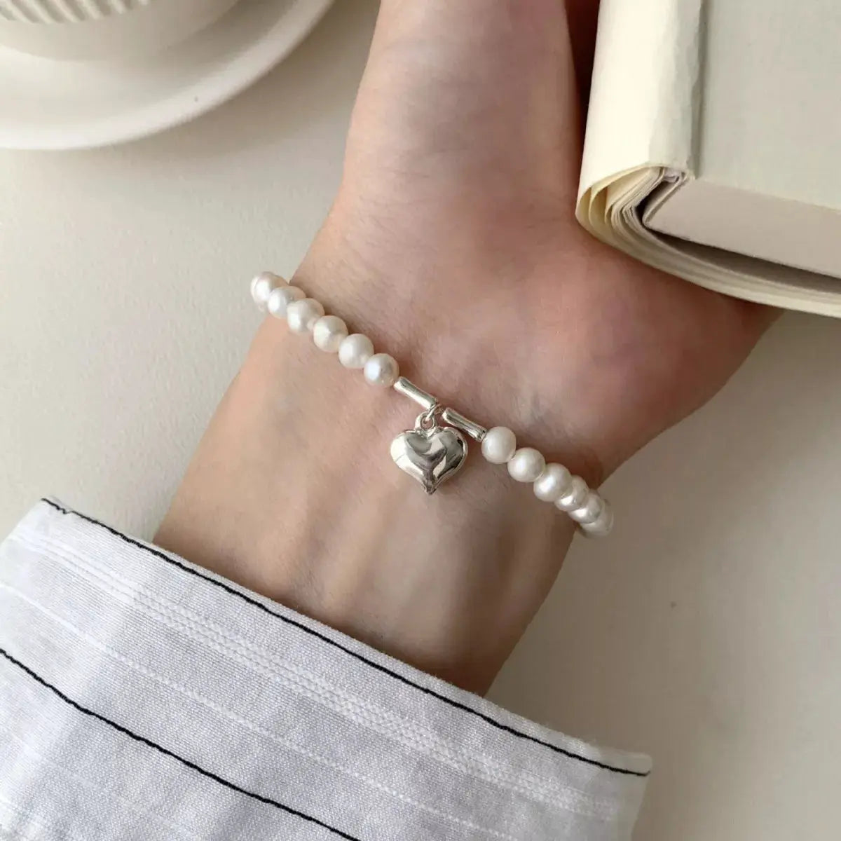 Pearl Heart Charm Bracelet by Trendsi